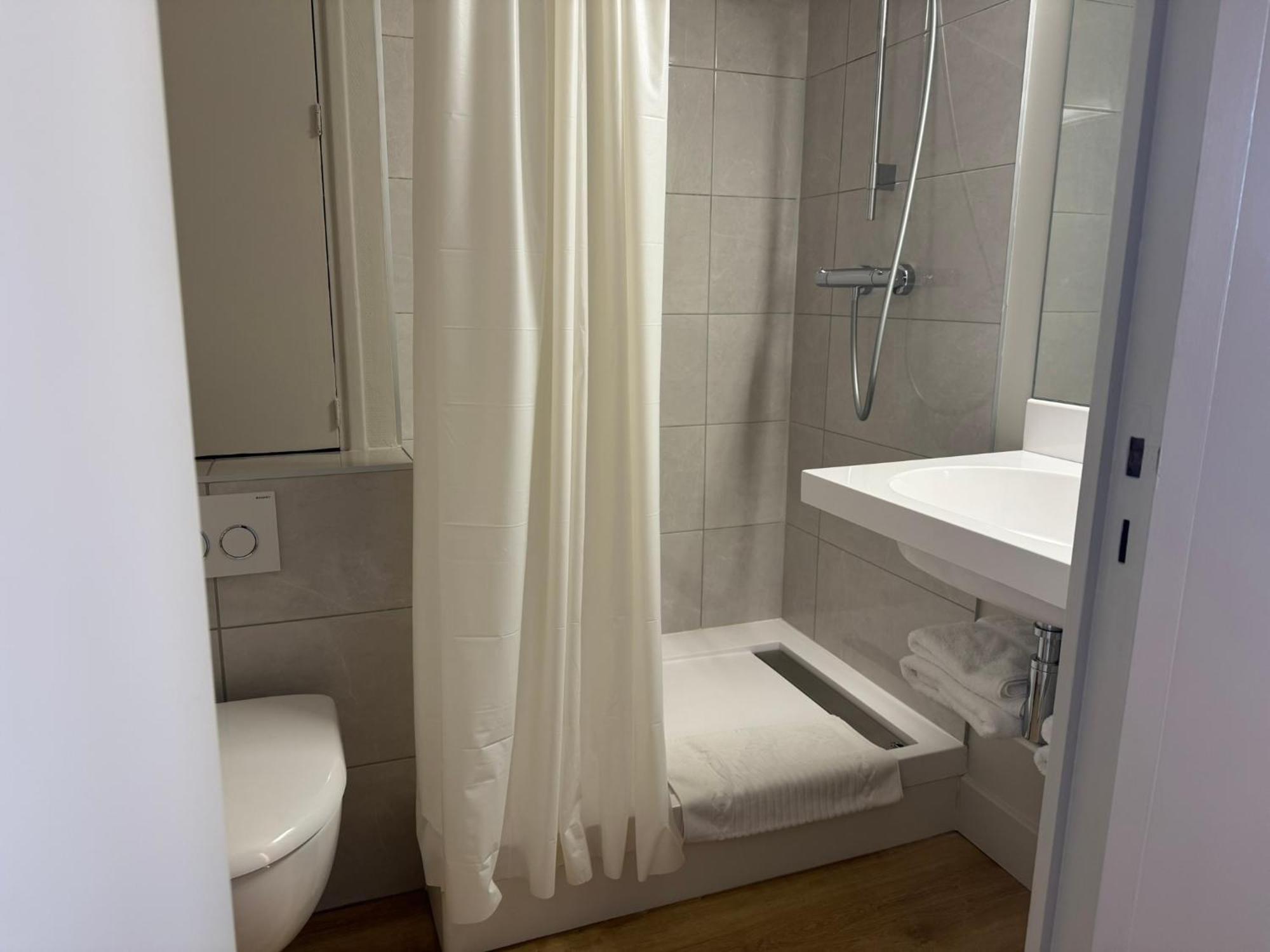 Karaez Hotel - Brithotel Carhaix Esterno foto