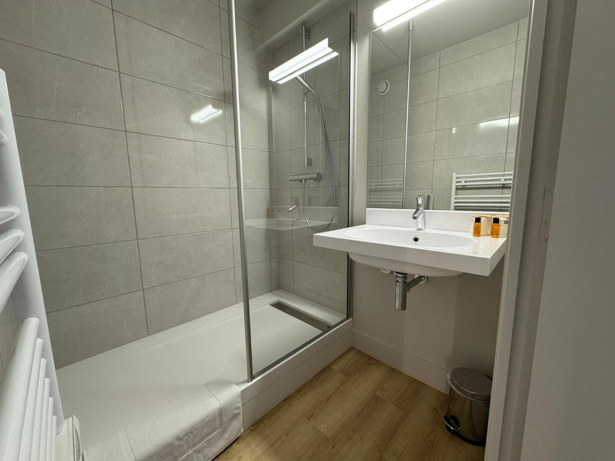 Karaez Hotel - Brithotel Carhaix Esterno foto